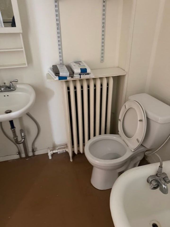 1830 Perkiomen Ave - Photo 4 of 5