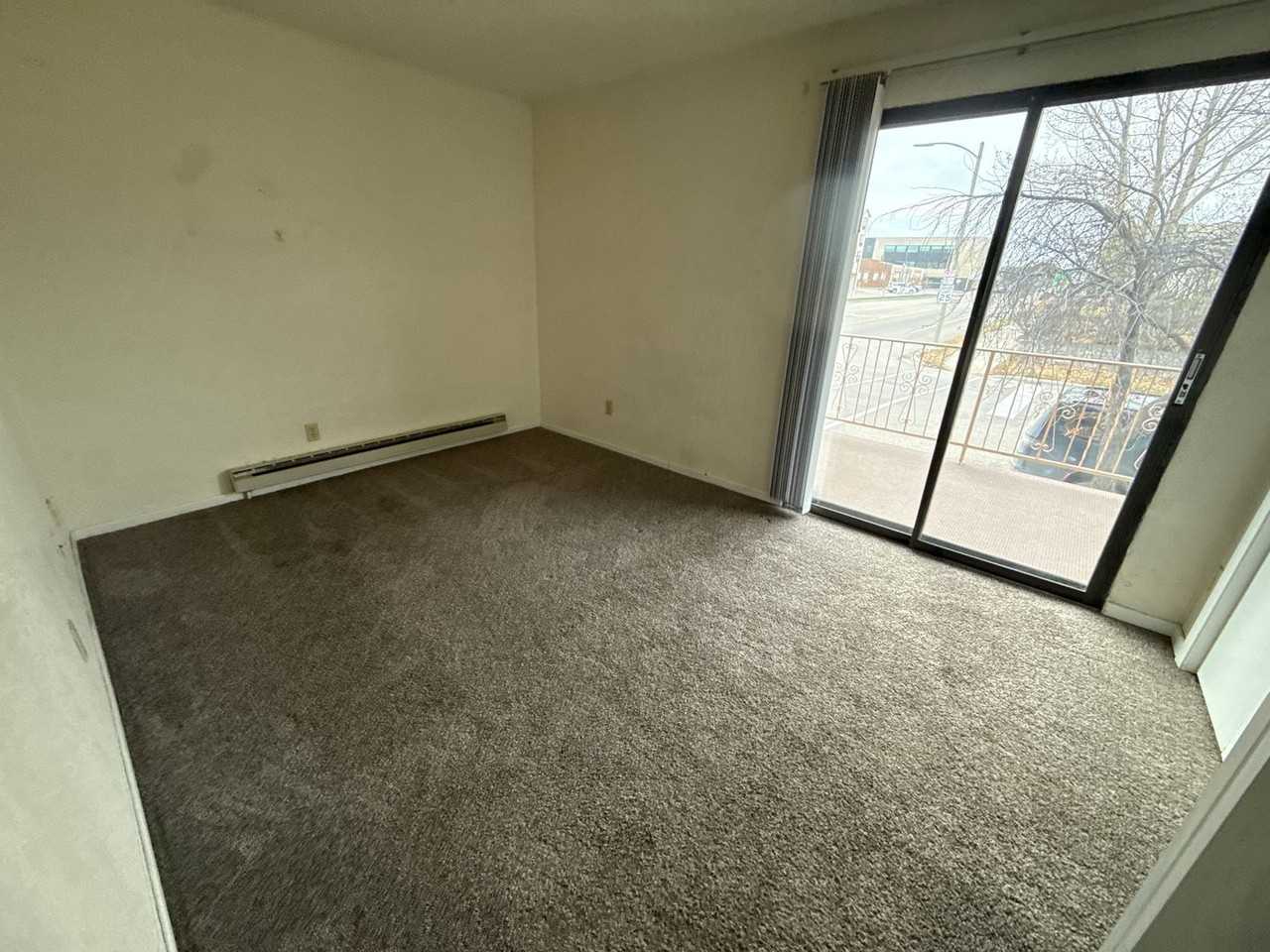 304 4th Ave E - Photo 5 of 5