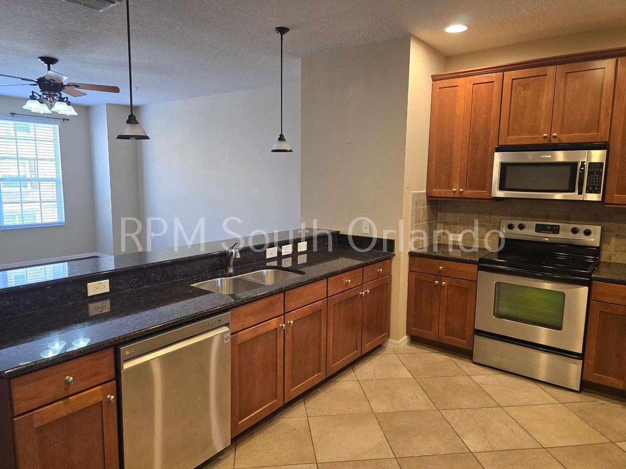 640 Pensacola Ln - Photo 3 of 22