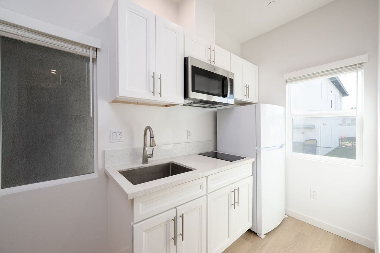 2201 Bonita Ct - Photo 3 of 7