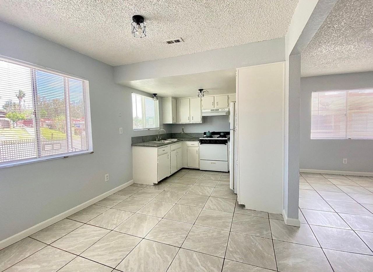 1313 Bernard St - Photo 5 of 8