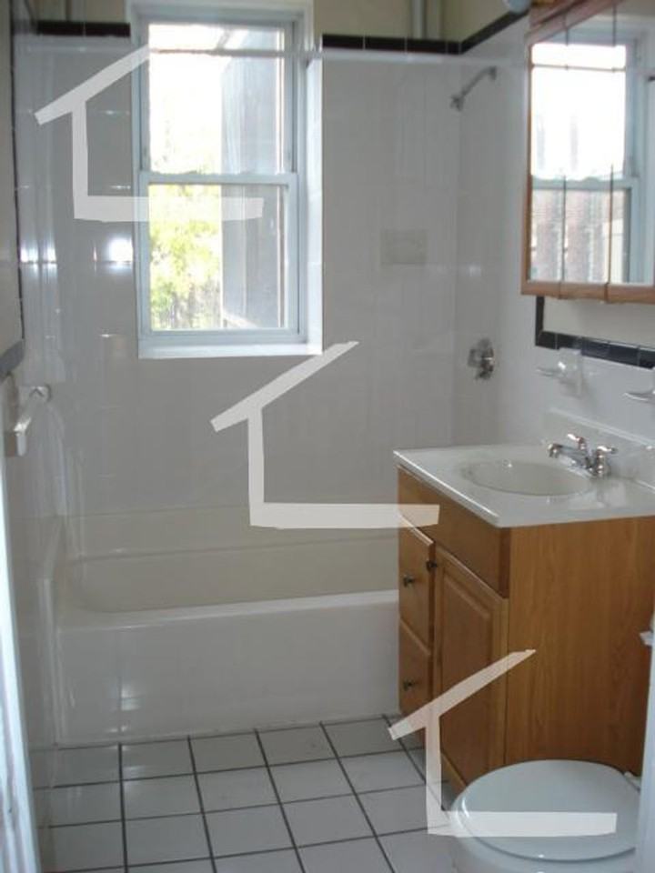 8B Farrington Ave - Photo 5 of 13