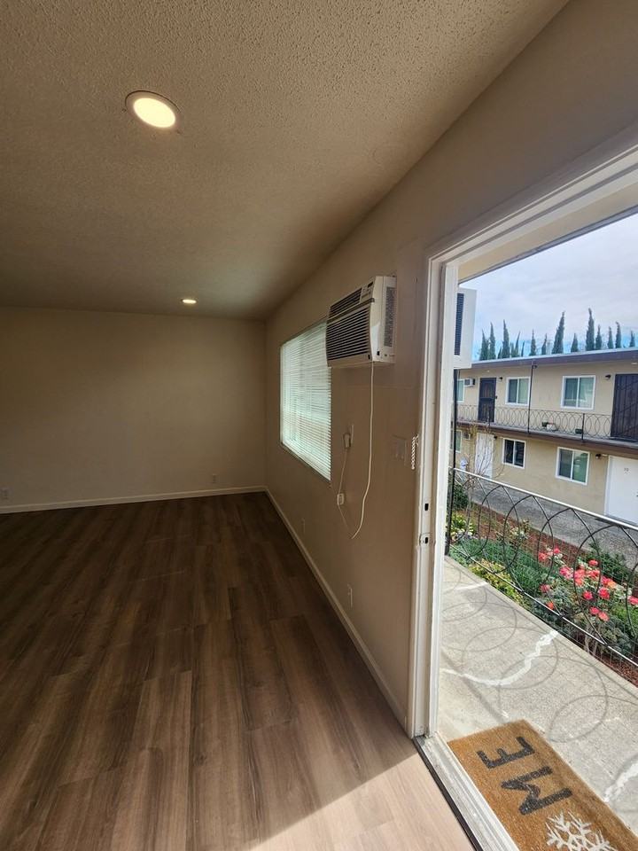 289 - 1895 San Vincente - Photo 5 of 19