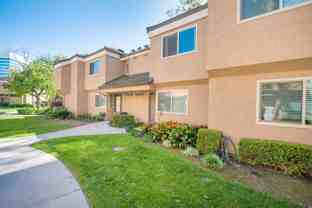 16921 Lakefront Cir - Photo 1 of 1