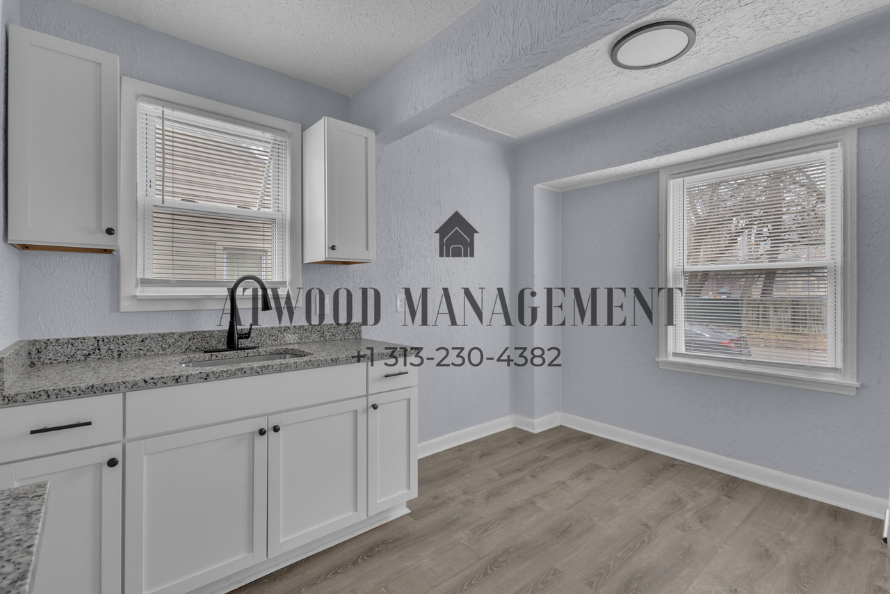 21451 Glenco St - Photo 4 of 10