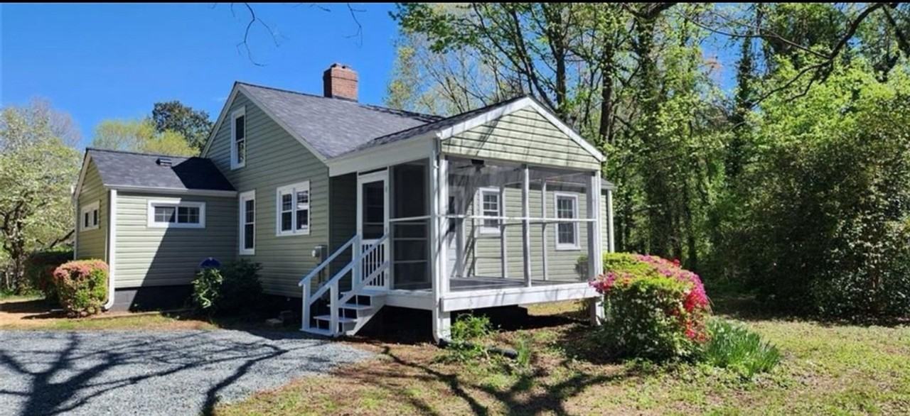 234 S Peace Haven Rd - Photo 2 of 20