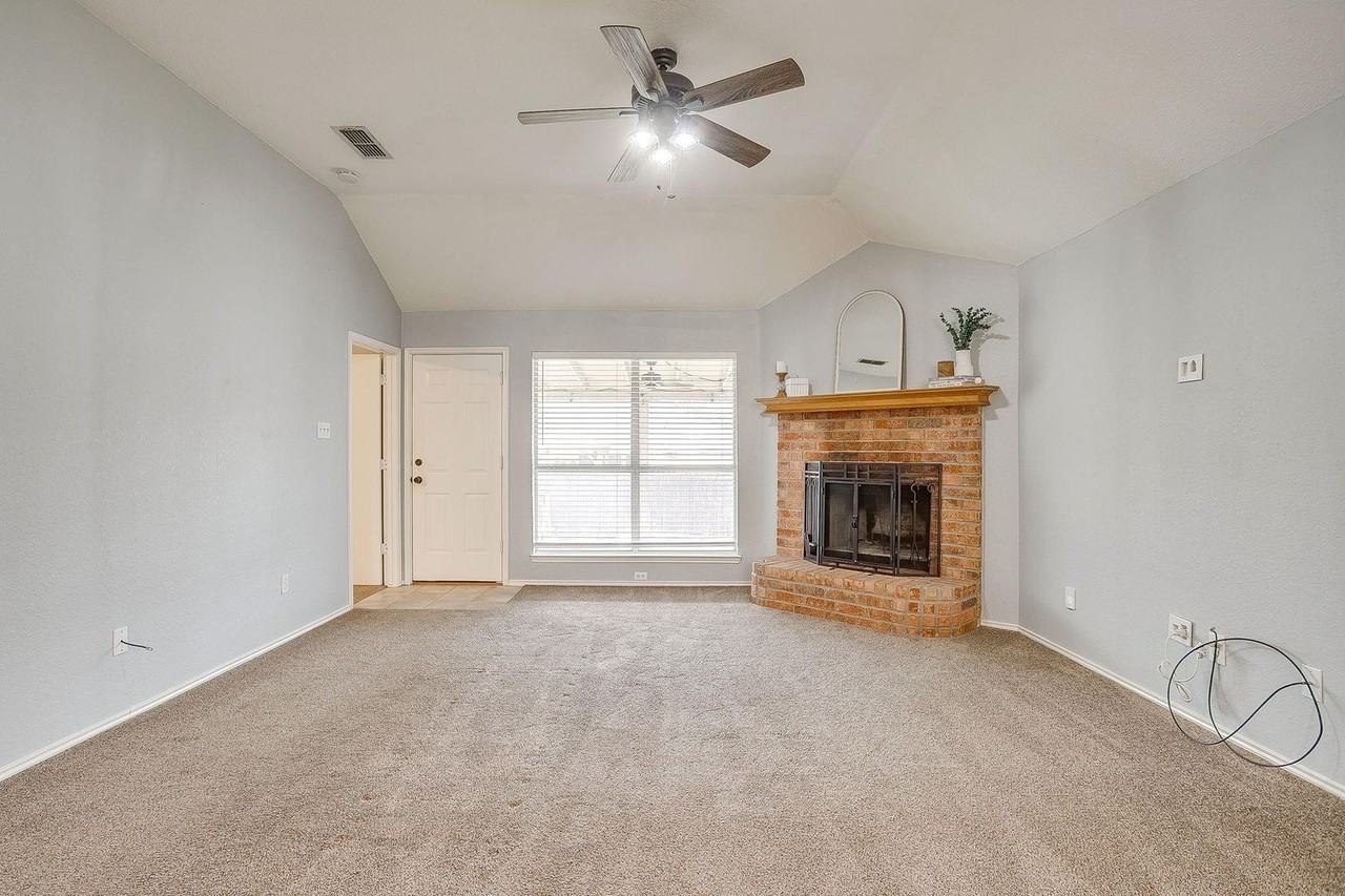 5712 Springtide Dr - Photo 5 of 27