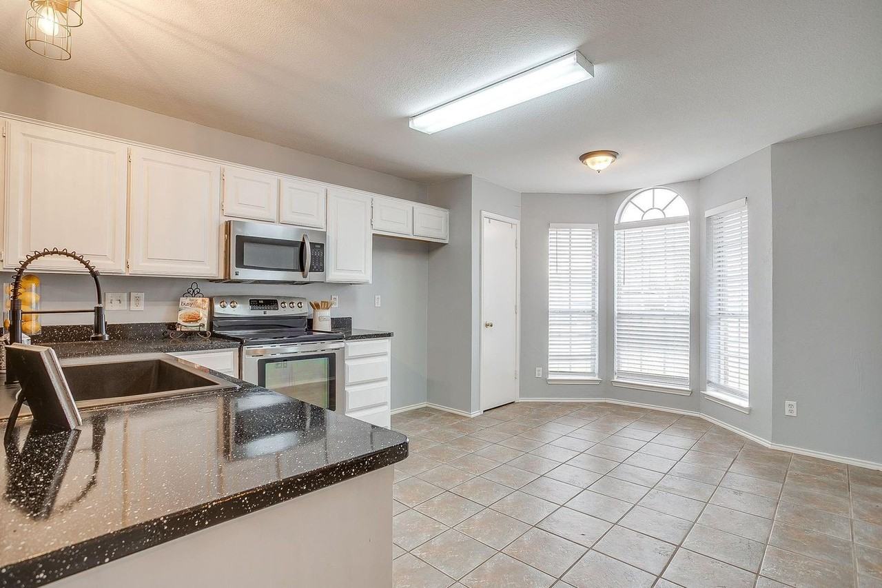 5712 Springtide Dr - Photo 7 of 27