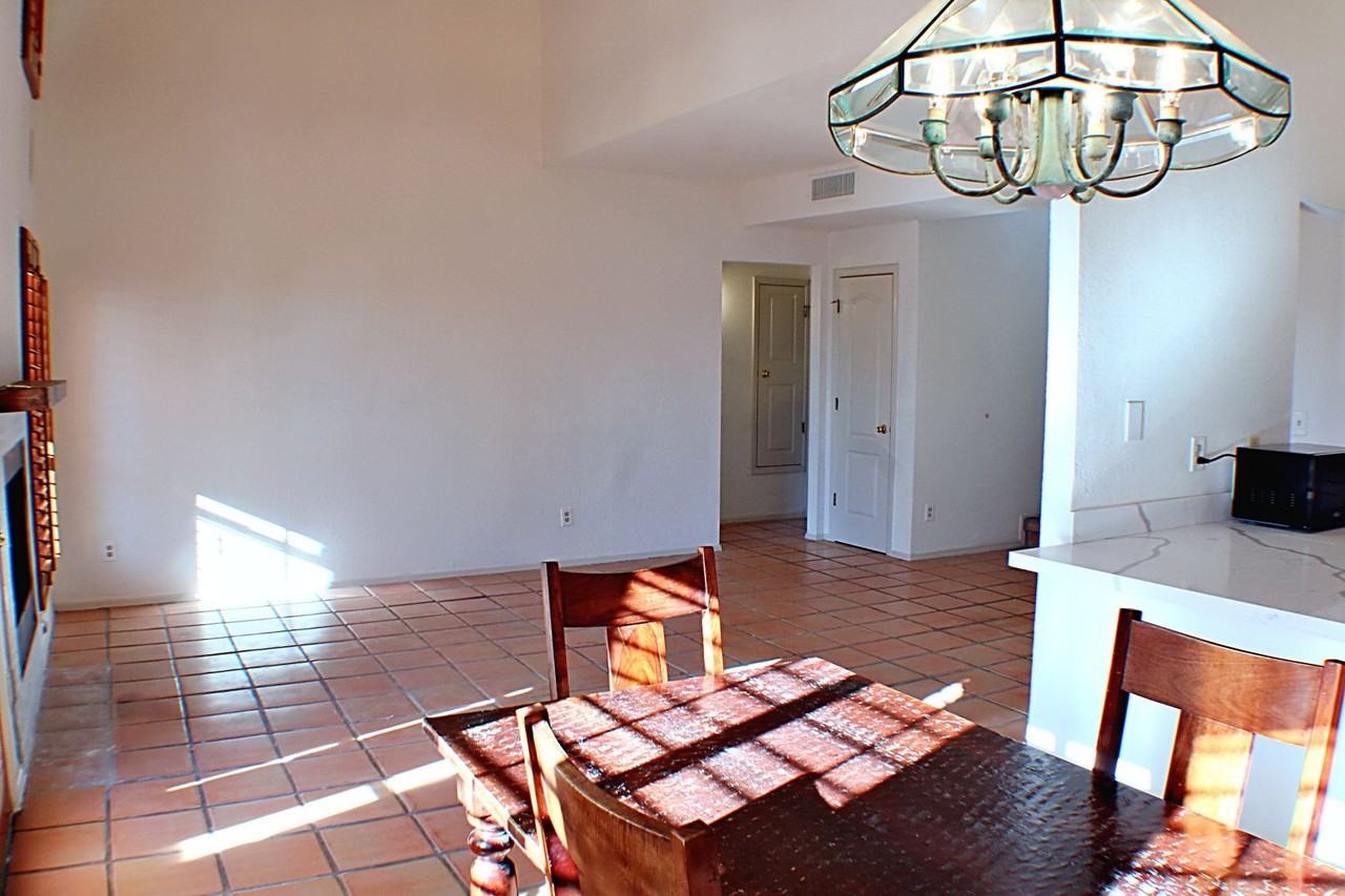 1229 Coyote Ln - Photo 7 of 31