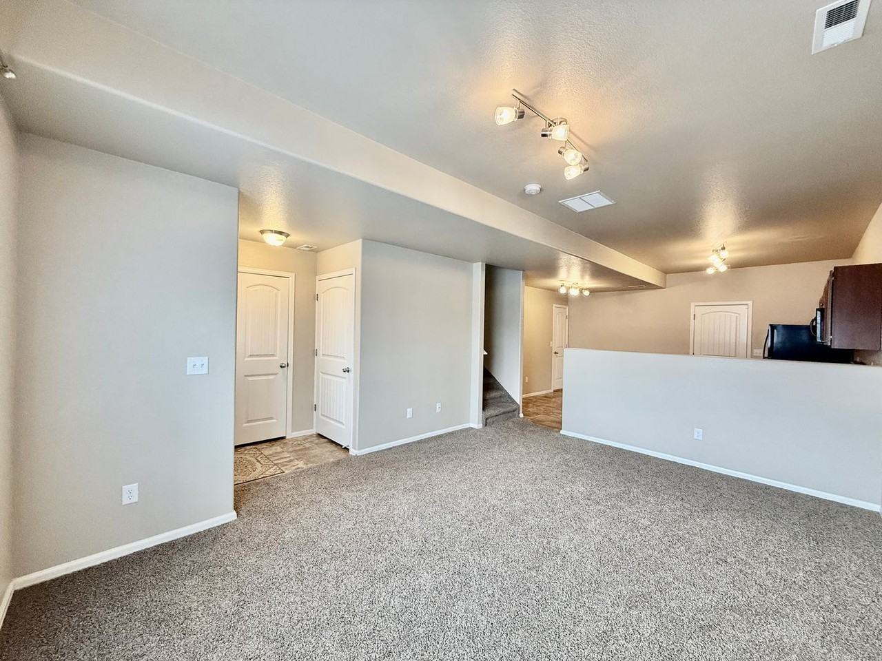 1780 Grand Overlook St - Photo 5 of 17