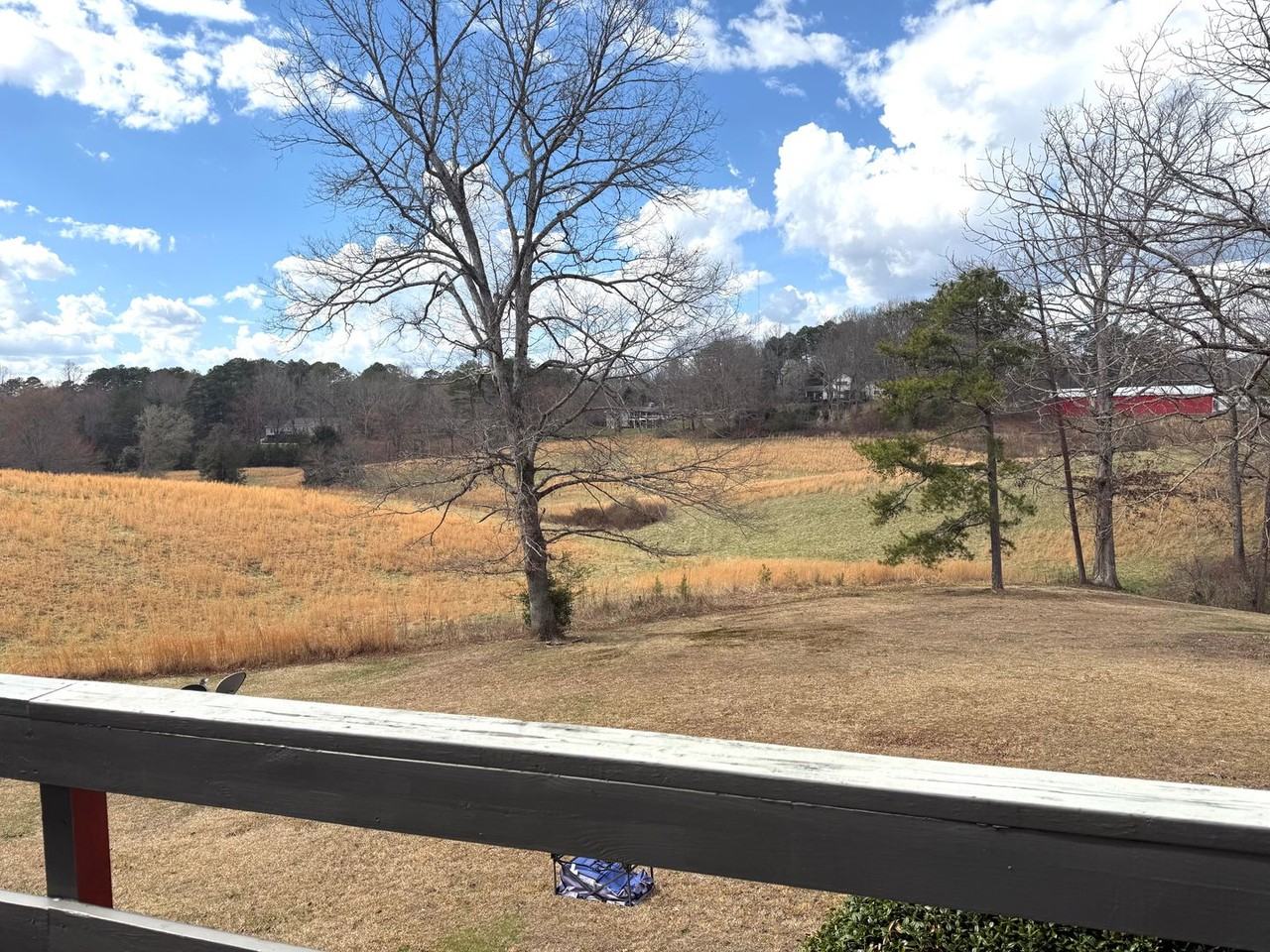 28 Smoke Rise Dr - Photo 2 of 16