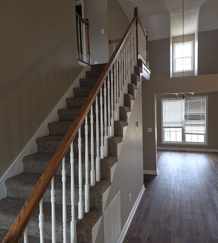 1700 Autumnwood Blvd - Photo 3 of 4