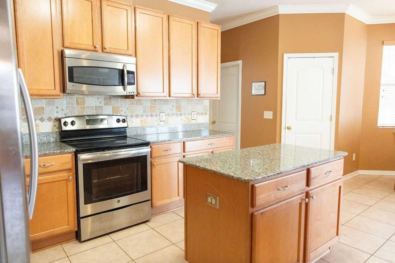 13092 Haverhill Dr - Photo 7 of 34