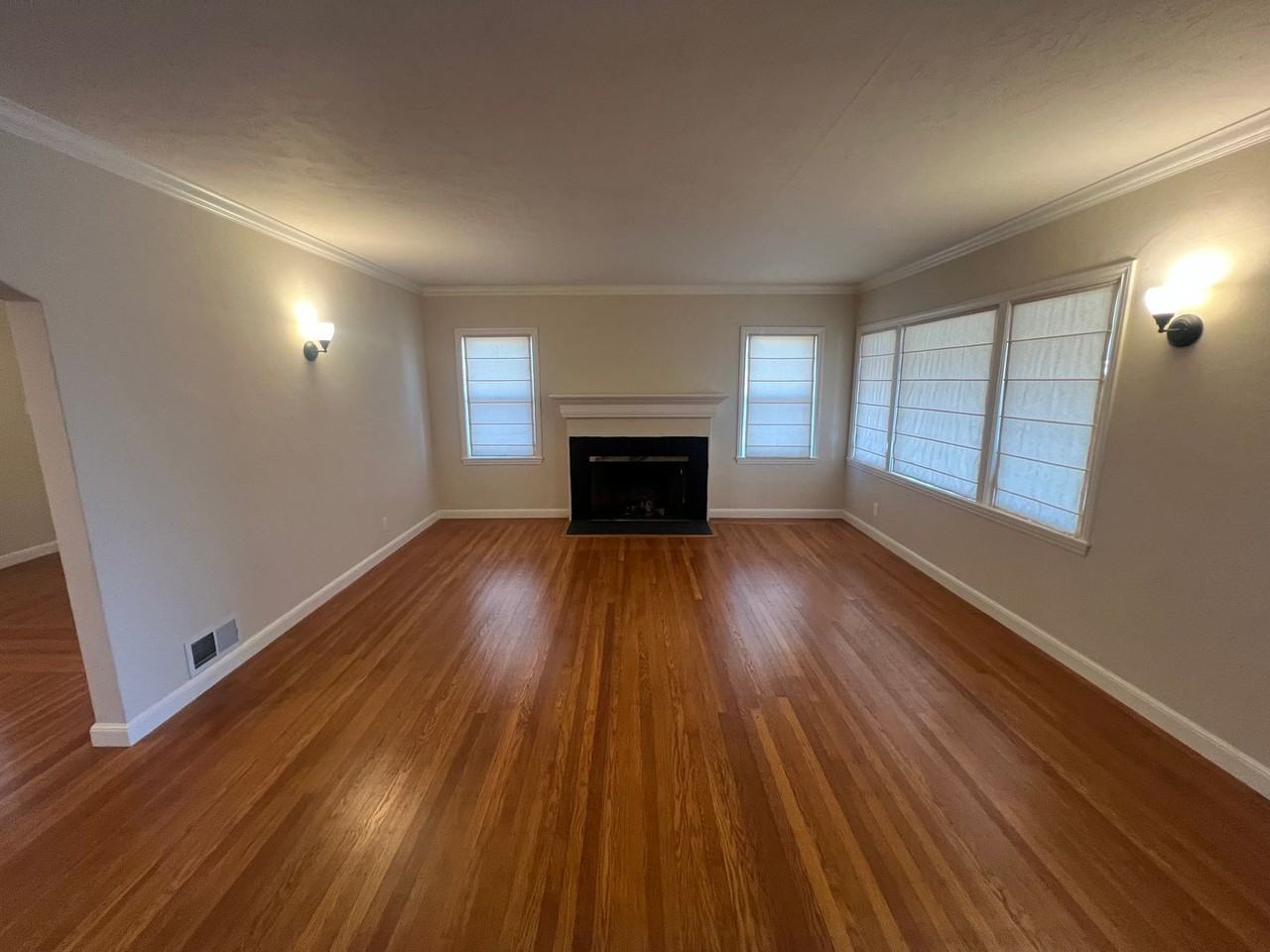 1500 Fifth Ave - Photo 6 of 18