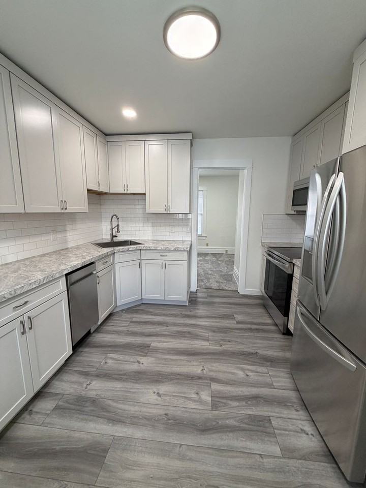 408 Barksdale Ave - Photo 4 of 15