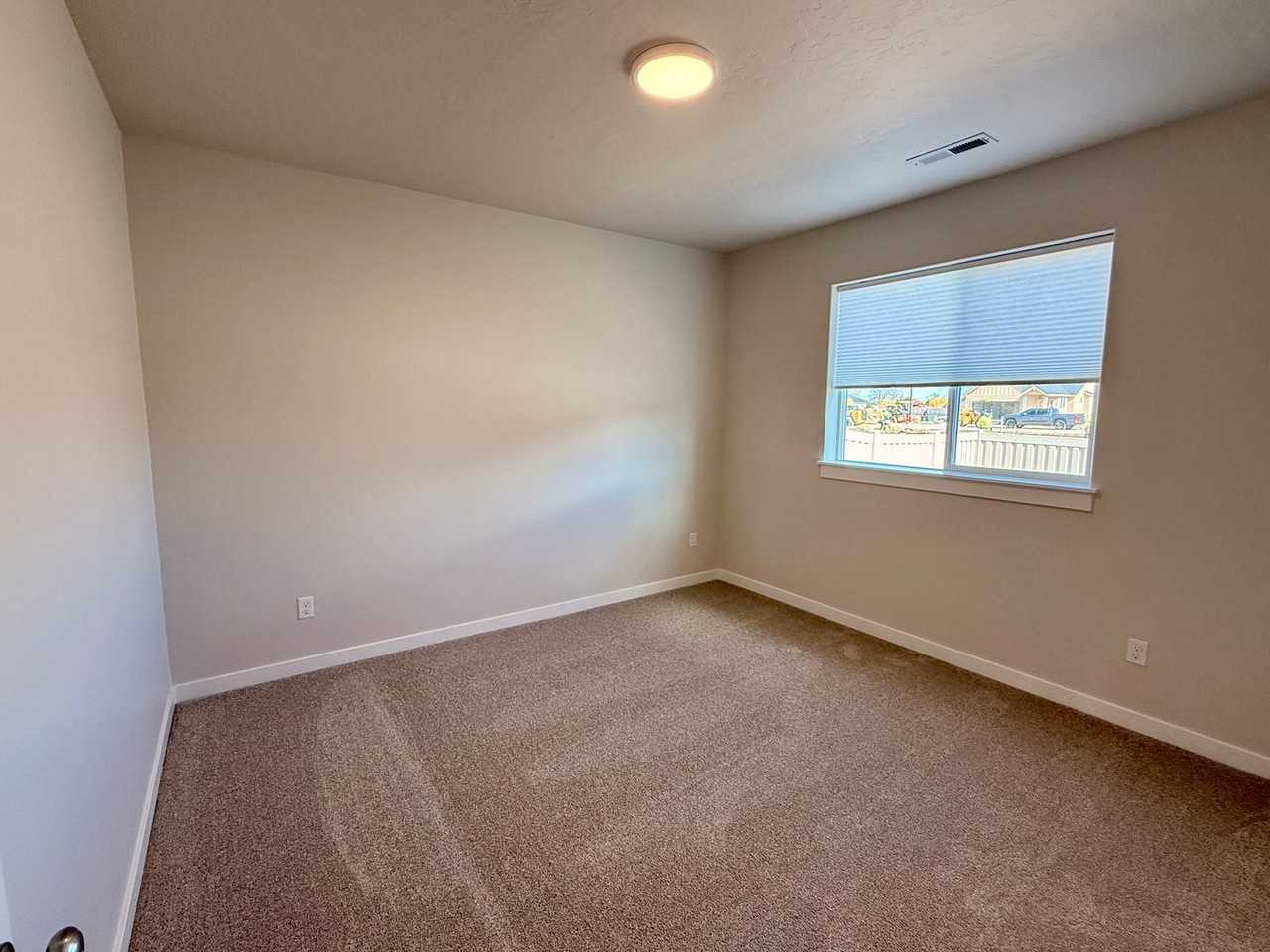 4264 S Oilseed Ave - Photo 7 of 17