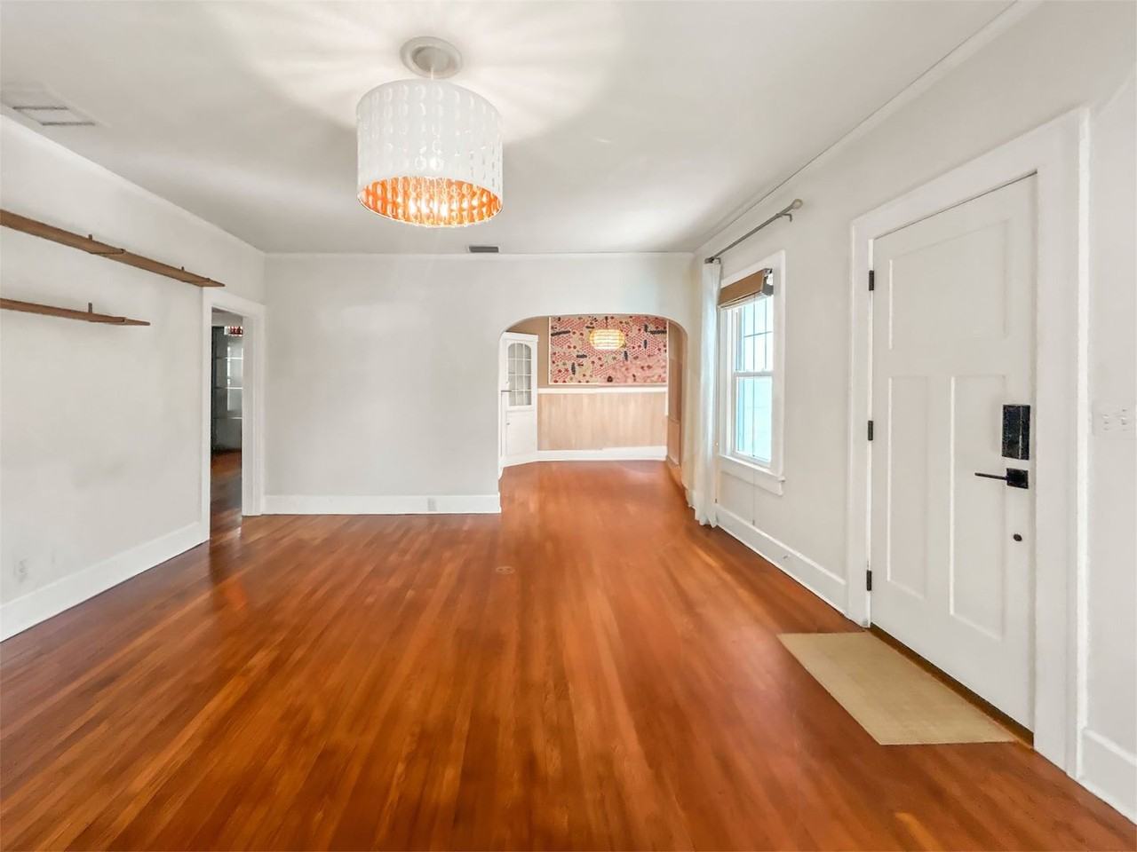 748 32nd Ave N - Photo 2 of 21