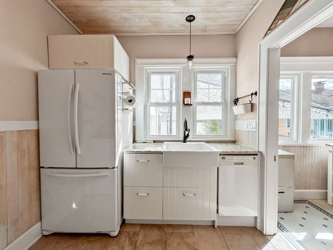 748 32nd Ave N - Photo 7 of 21