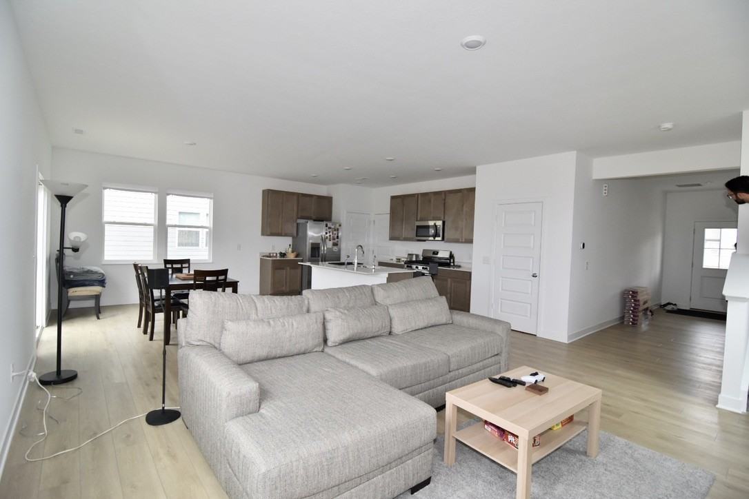 899 Norfolk Ln #NA - Photo 6 of 19