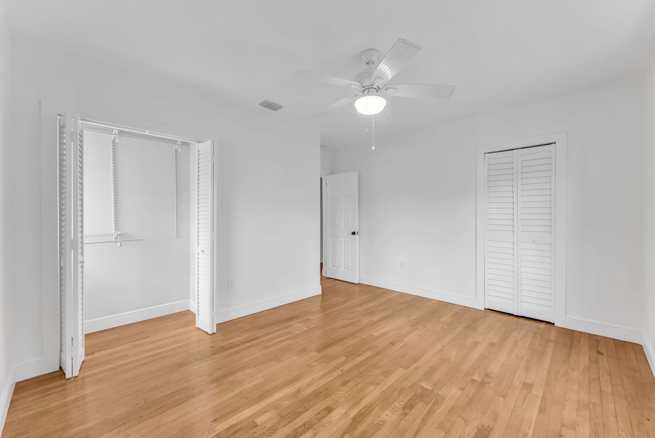 4015 Sw 10th St - Photo 2 of 19