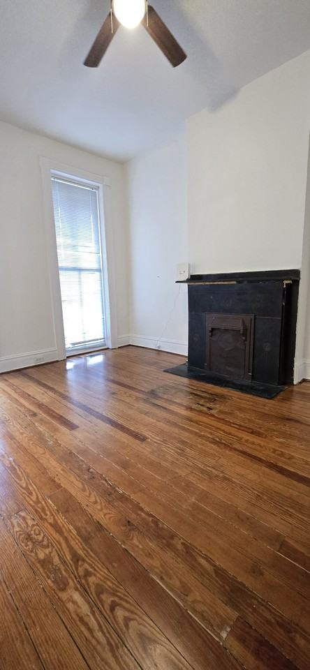 1128 W Marshall St #NA - Photo 6 of 26