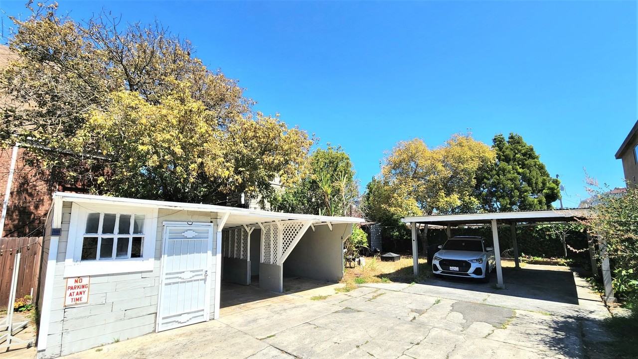 1732 7th Ave #1732 - Photo 3 of 14