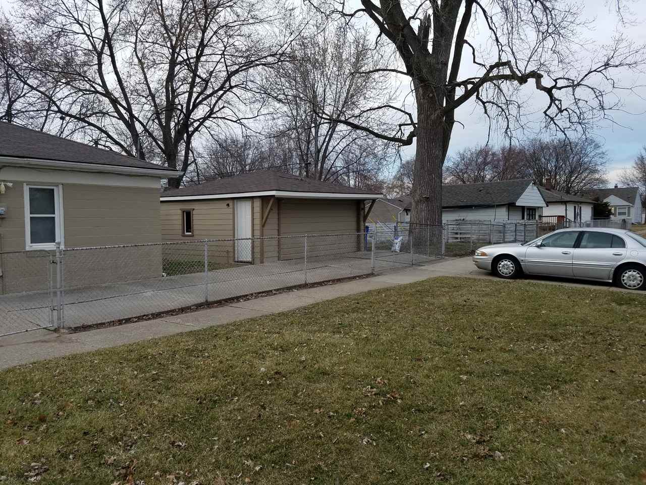 25006 Stanford St #NA - Photo 2 of 12