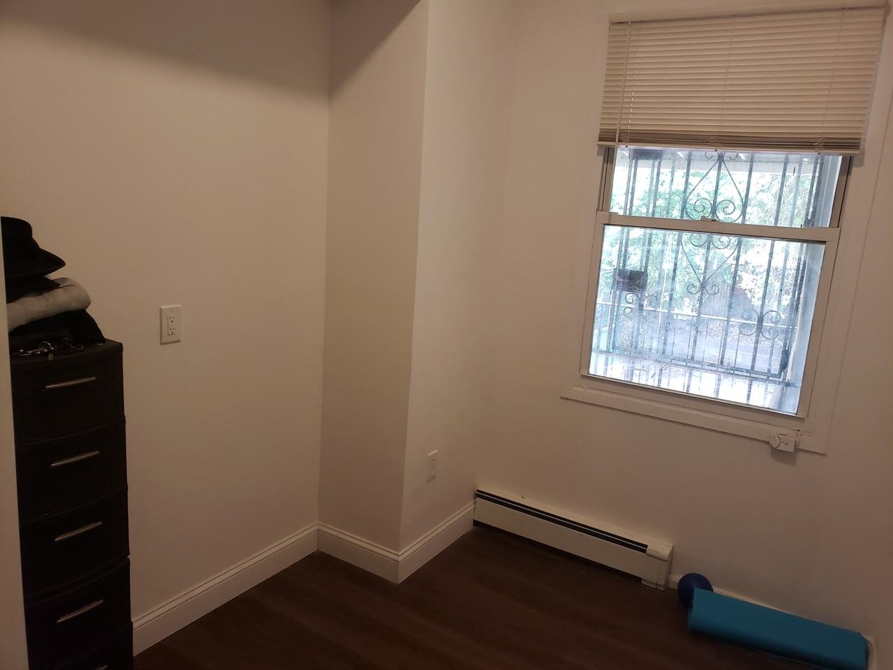 2411 Cambreleng Ave #1stFL - Photo 6 of 15