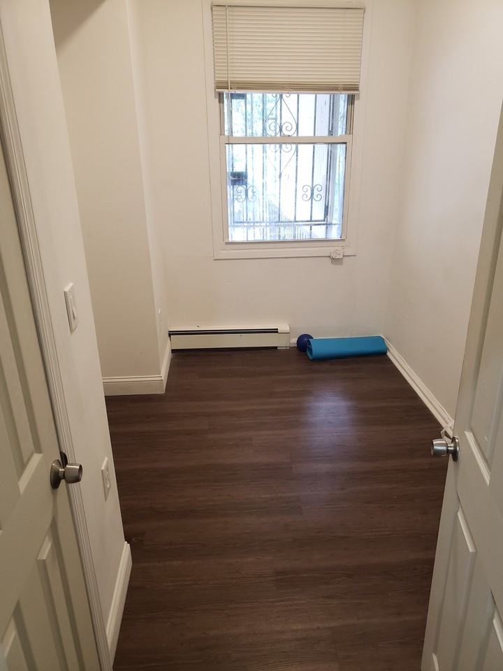 2411 Cambreleng Ave #1stFL - Photo 7 of 15