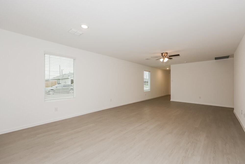 1600 Limpkin Dr - Photo 4 of 16