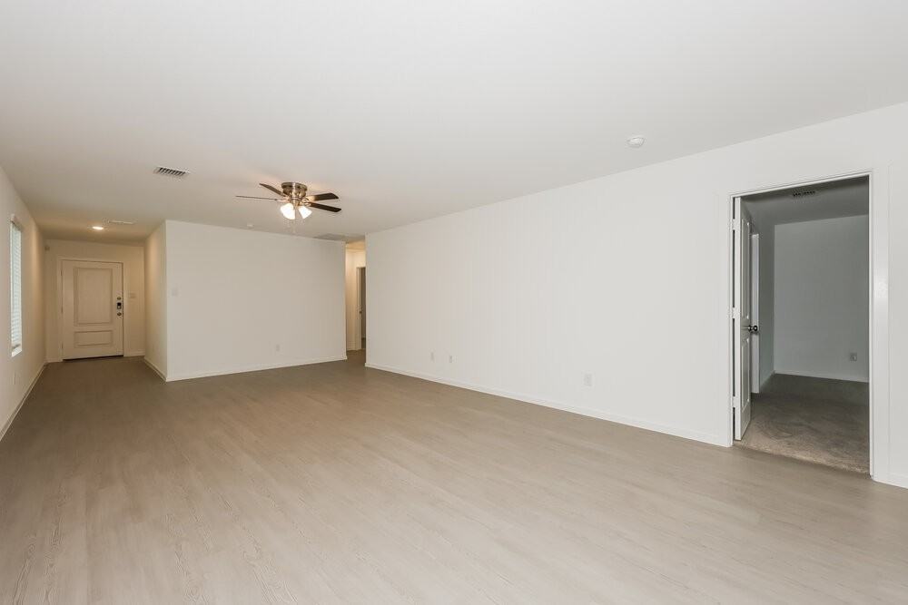 1600 Limpkin Dr - Photo 5 of 16