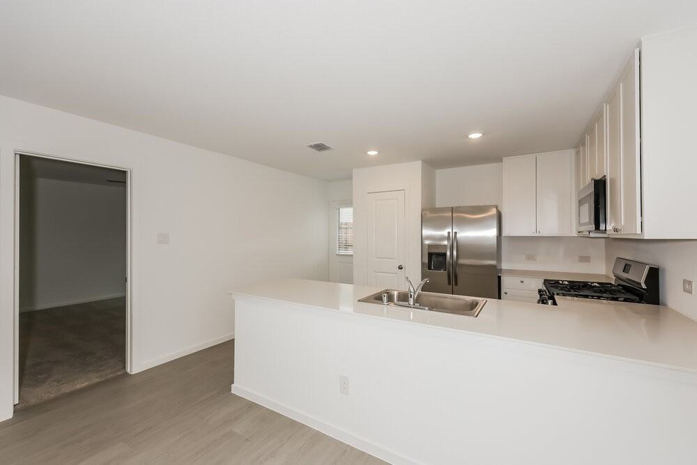 1600 Limpkin Dr - Photo 6 of 16