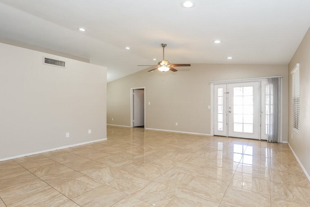 4758 W Escuda Dr - Photo 4 of 16