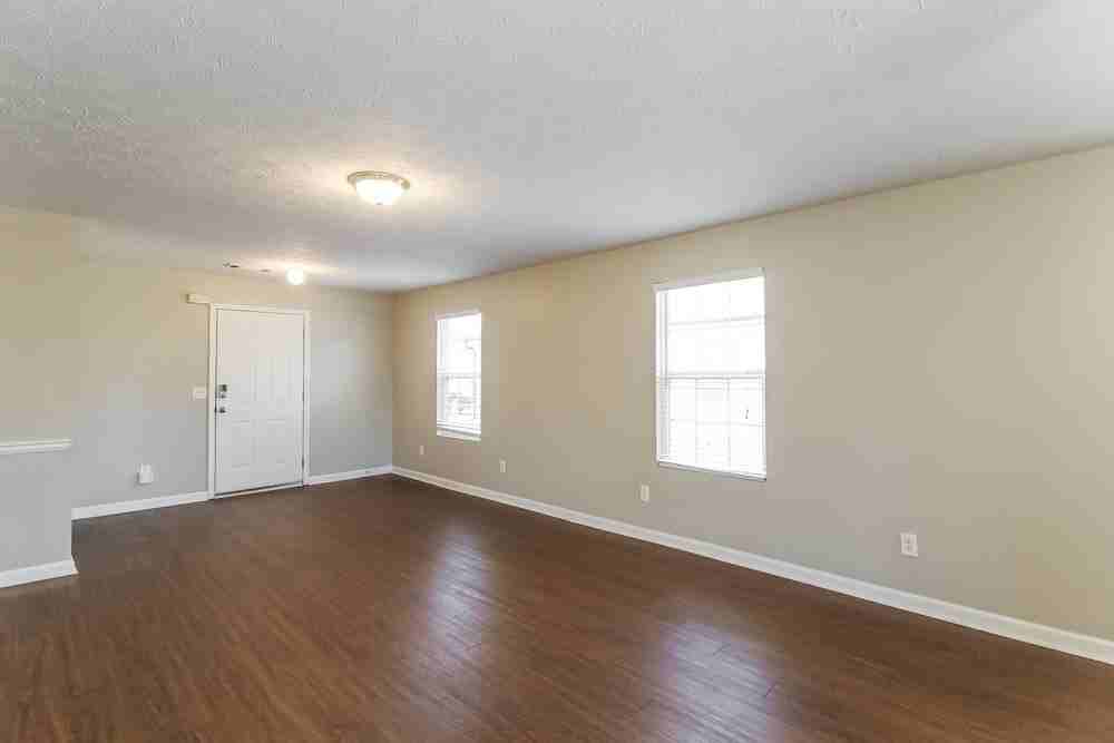 465 Cathedral Dr - Photo 6 of 17