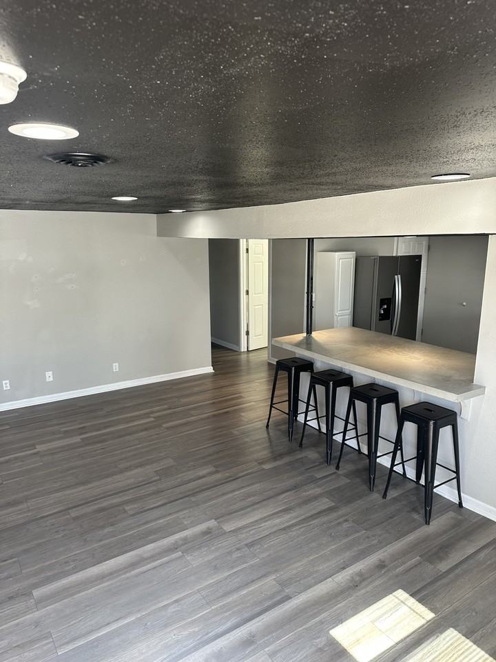 600A Sara St #1 - Photo 3 of 17