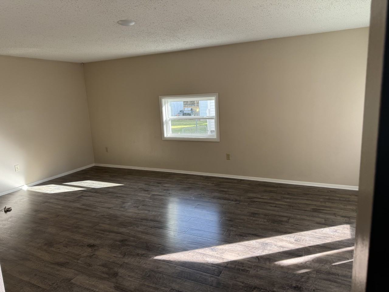 913 Simpson Ave #1 - Photo 7 of 14