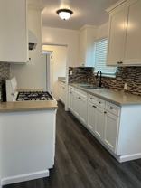 Flora - Photo 1 of 1