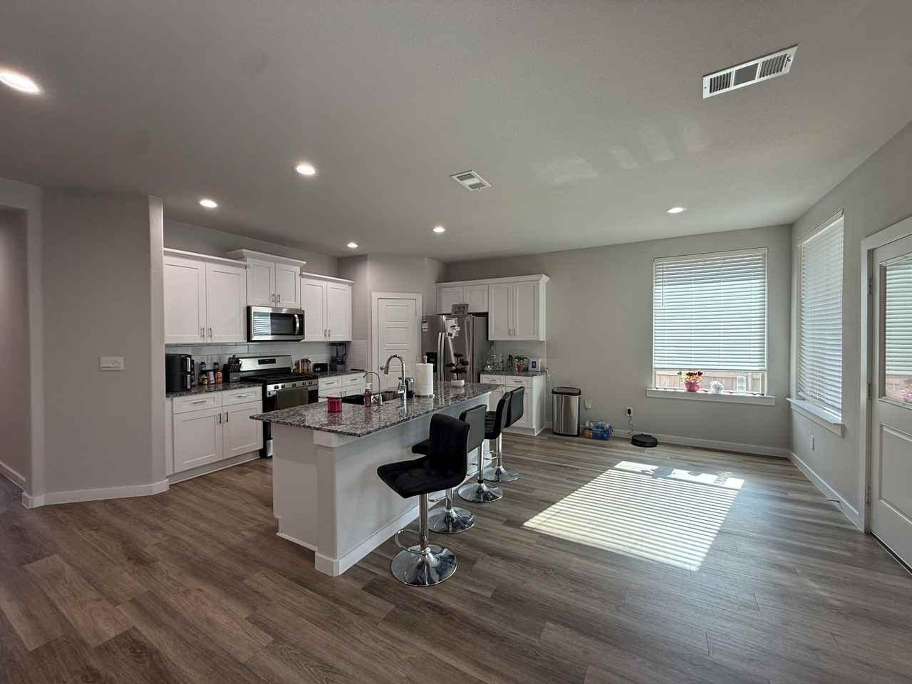 2207 Matheson Dr #1 - Photo 3 of 4