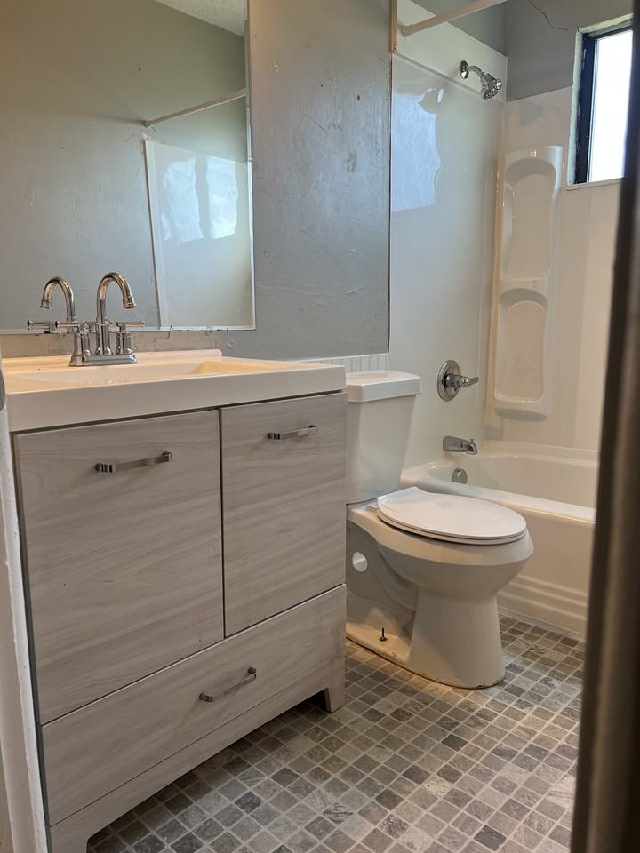 4623 Highland Ave #1 - Photo 7 of 12