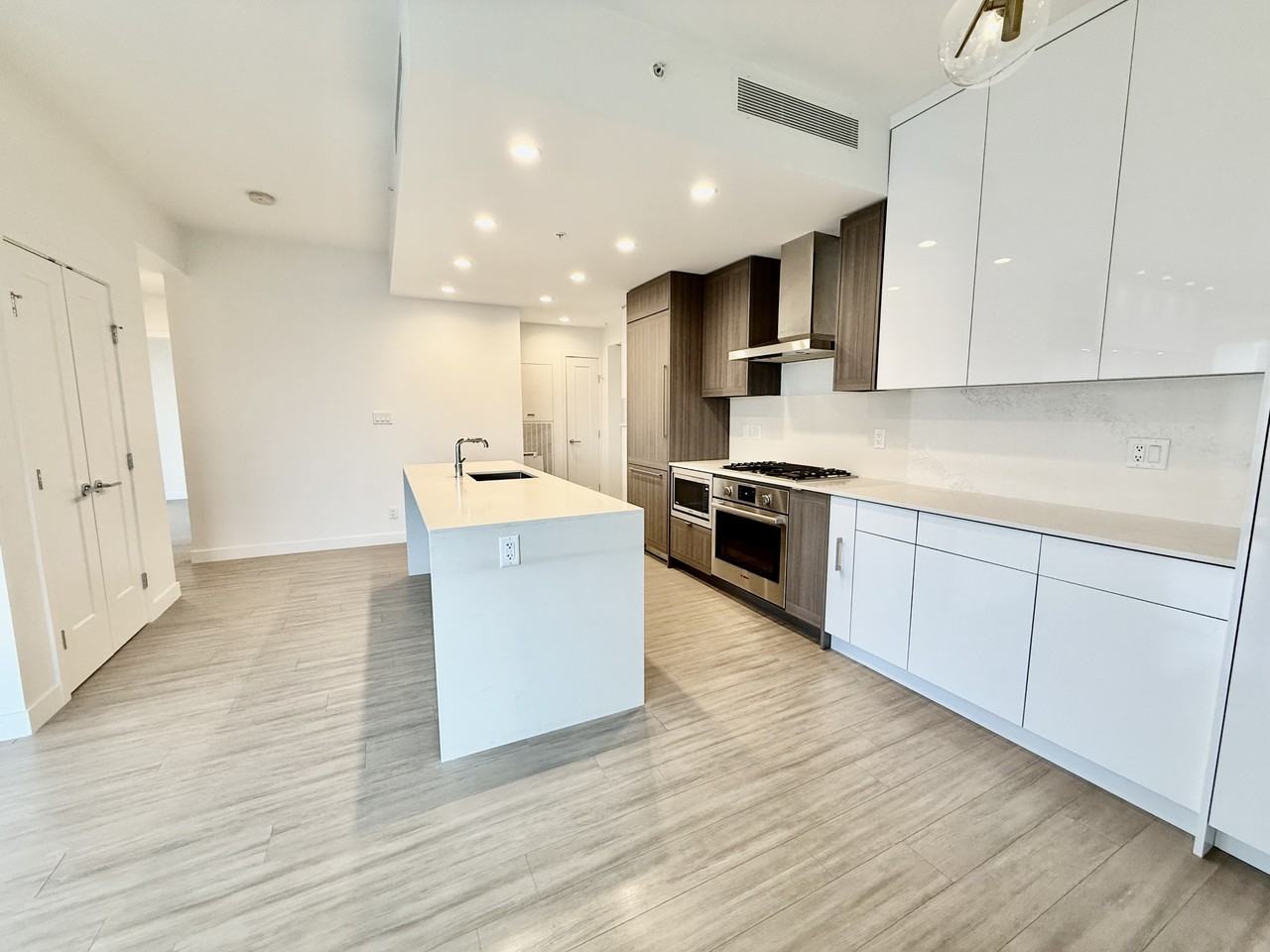 2351 Beta Ave #301 - Photo 5 of 22