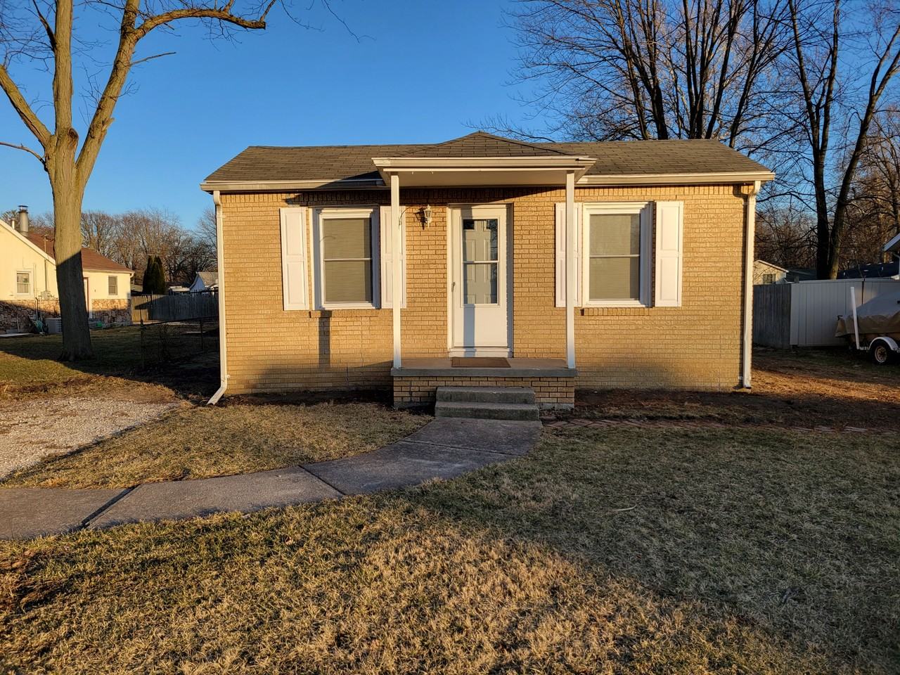 1860 S Shore Blvd #1 - Photo 4 of 21