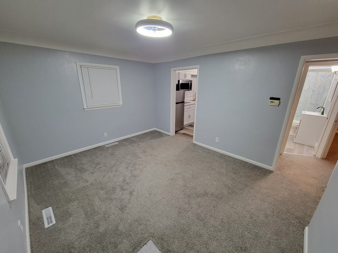 1860 S Shore Blvd #1 - Photo 6 of 21