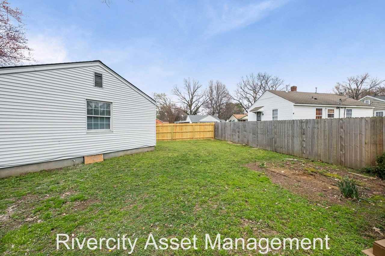 4279 Ferndale Rd #1 - Photo 6 of 23