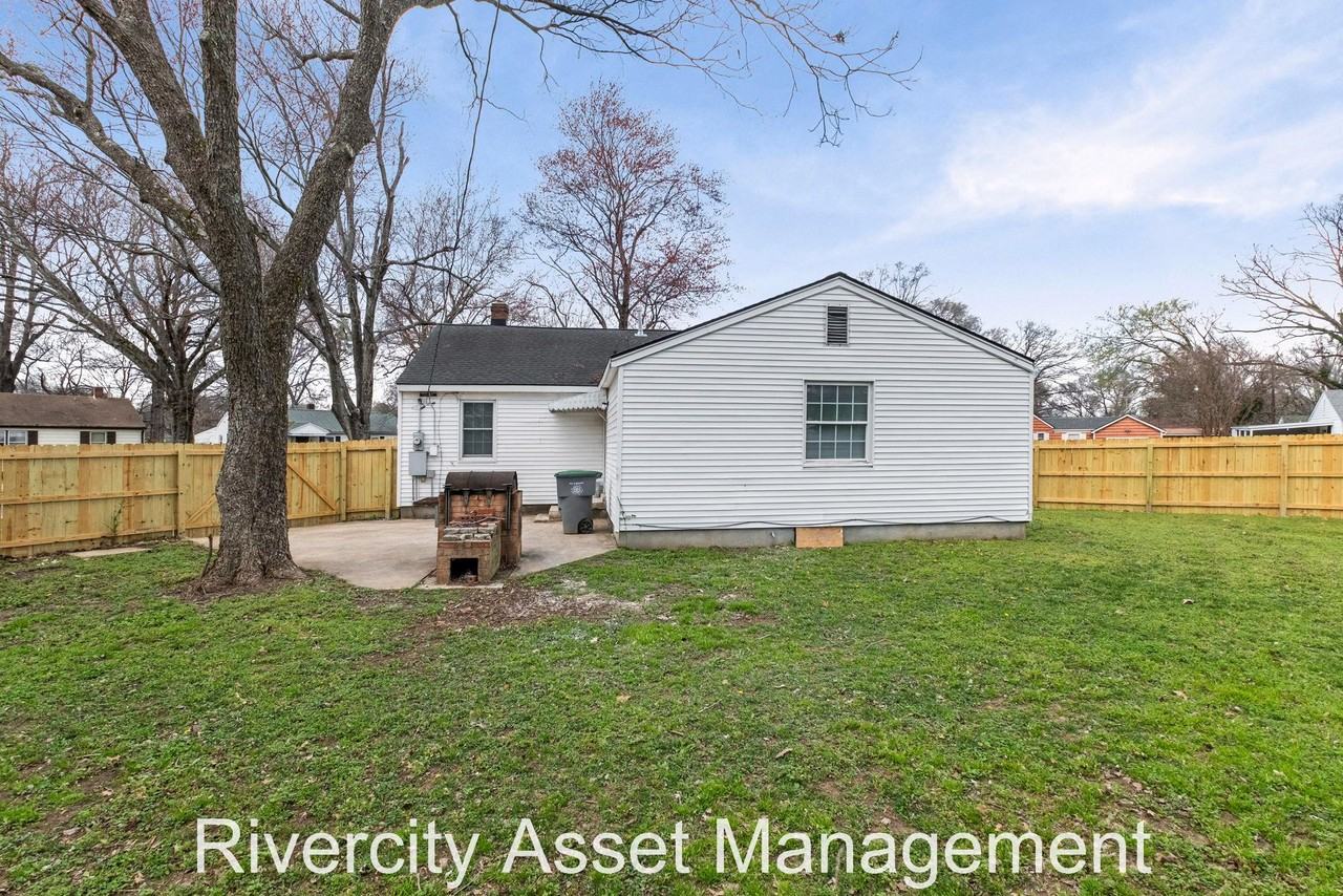 4279 Ferndale Rd #1 - Photo 7 of 23