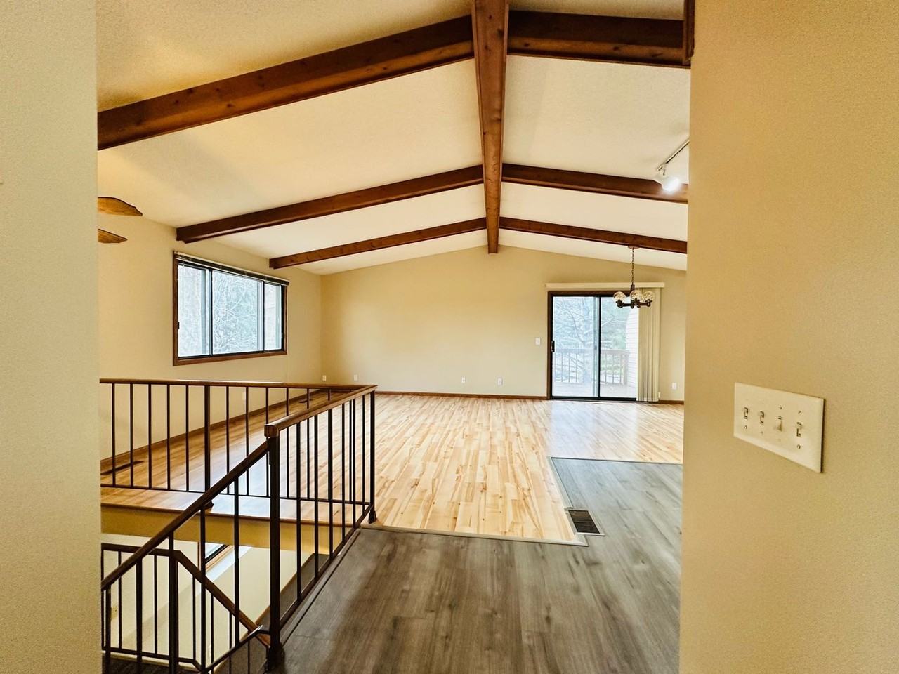 840 Martha Lake Ct - Photo 4 of 50