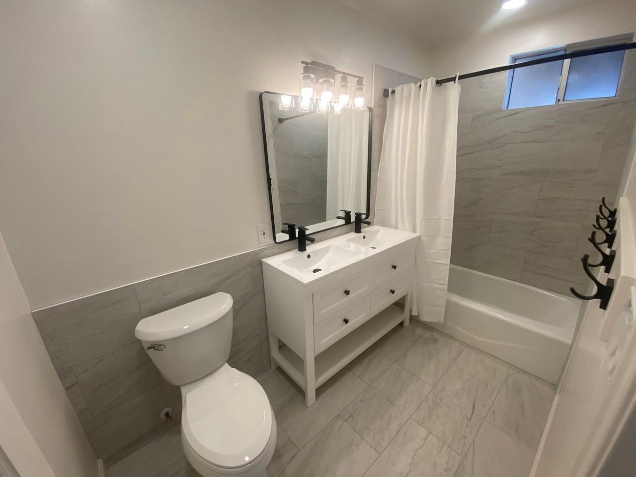 5935 Thorn St - Photo 6 of 13