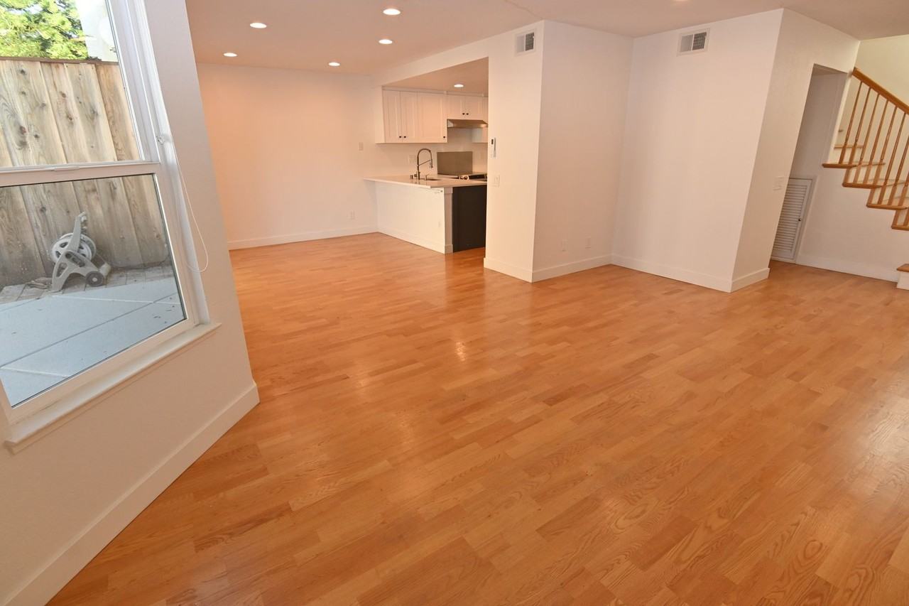 4877 Lago Vista Cir - Photo 3 of 24