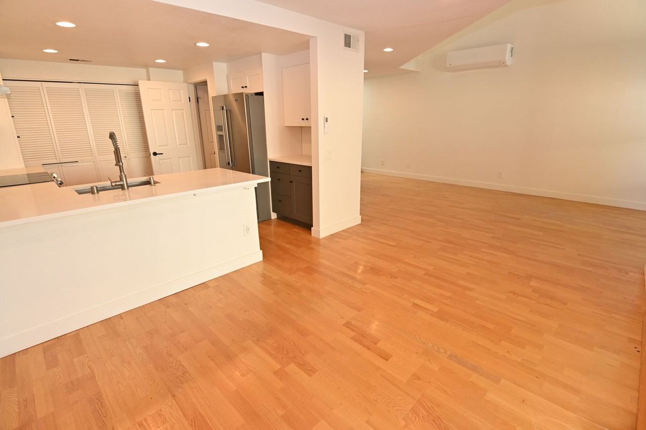 4877 Lago Vista Cir - Photo 6 of 24