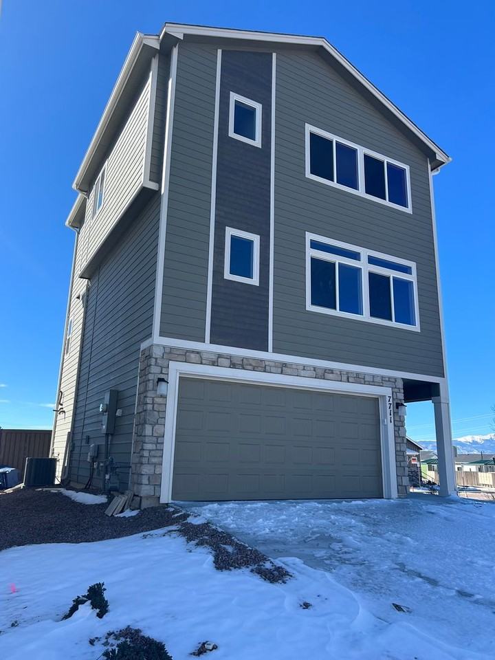 7711 Piton Pt - Photo 2 of 5