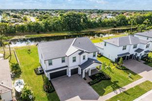 6843 Cobia Cir #6843 - Photo 1 of 1